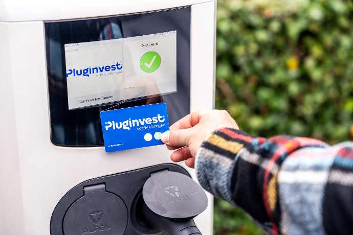 laadpas pluginvest